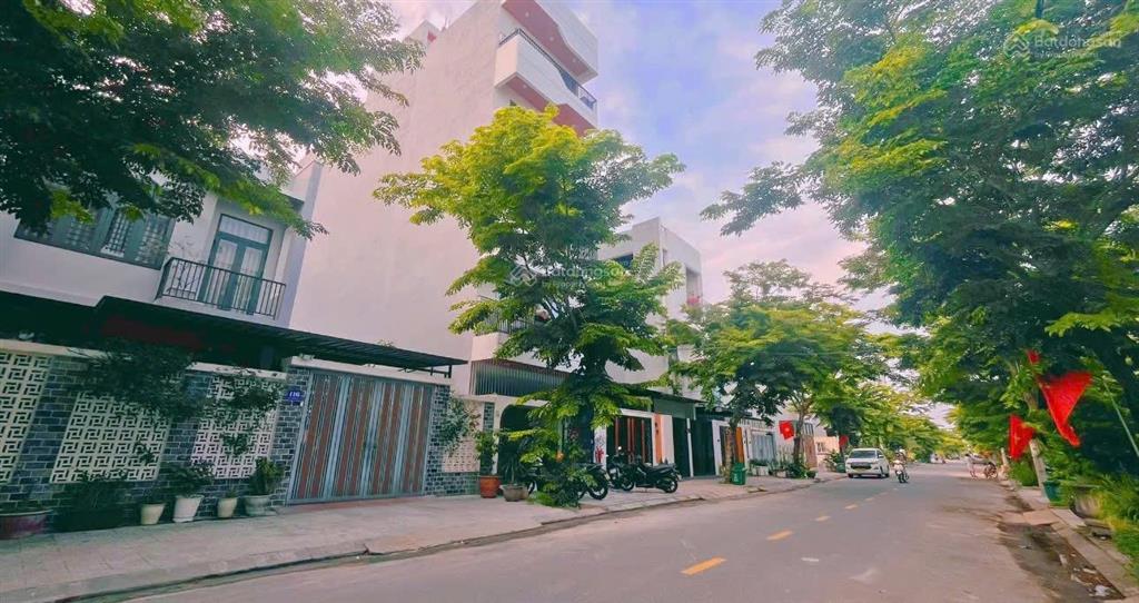 Bán đất quốc lộ 1a giá tốt. cc 0768 470 ***