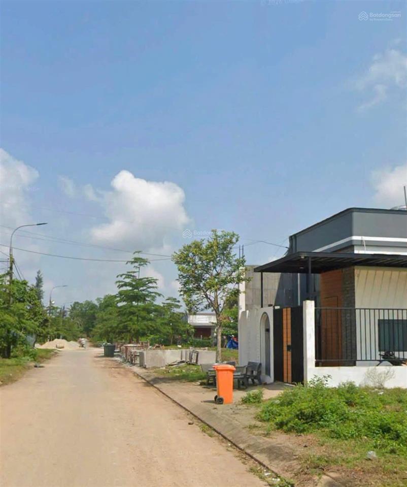 Bán đất quốc lộ 1a giá tốt. cc 0768 470 ***