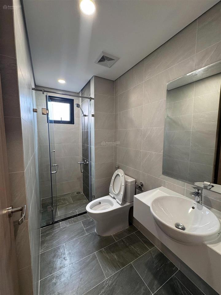 Cc cho thuê căn hộ 2pn2 tại tòa gs6 nguyên bản đã thêm bếp, rèm giá 10,5tr xem nhà 0974 325 ***