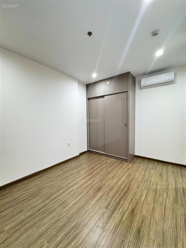 Cc cho thuê căn hộ 2pn2 tại tòa gs6 nguyên bản đã thêm bếp, rèm giá 10,5tr xem nhà 0974 325 ***