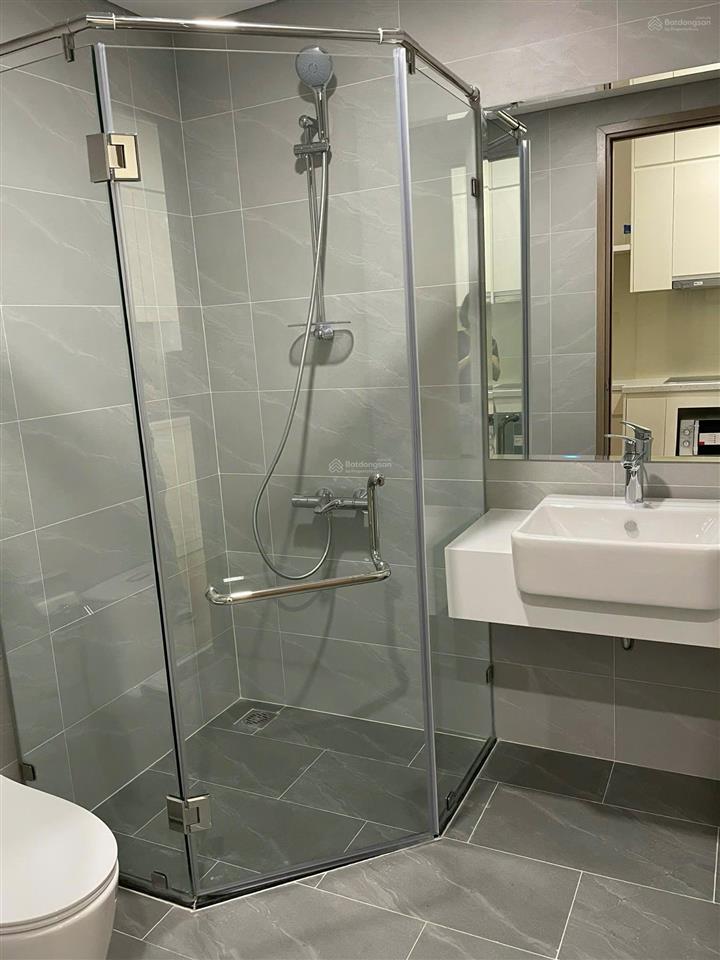Bán gấp giá tốt căn hộ studio có ban công toà cao cấp tc1 2,75 tỷ smart city 0974 325 ***