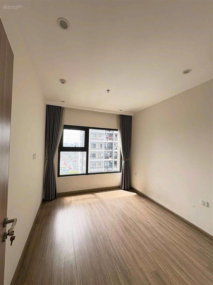 Sẵn căn hộ 2pn 2wc, tòa s4 đã có bếp cho thuê 8,5tr. xem nhà  0974 325 ***