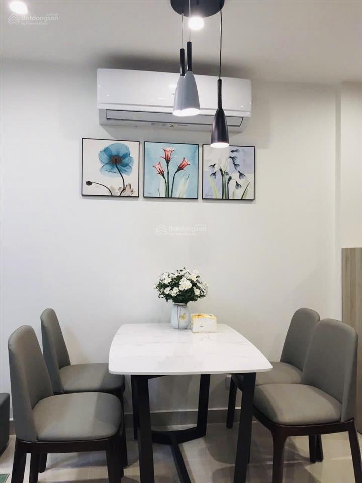 Cho thuê ngay căn hộ 2pn full nội thất đẹp, tầng trung, giá chỉ 10tr vào luôn xem nhà  0974 325 ***
