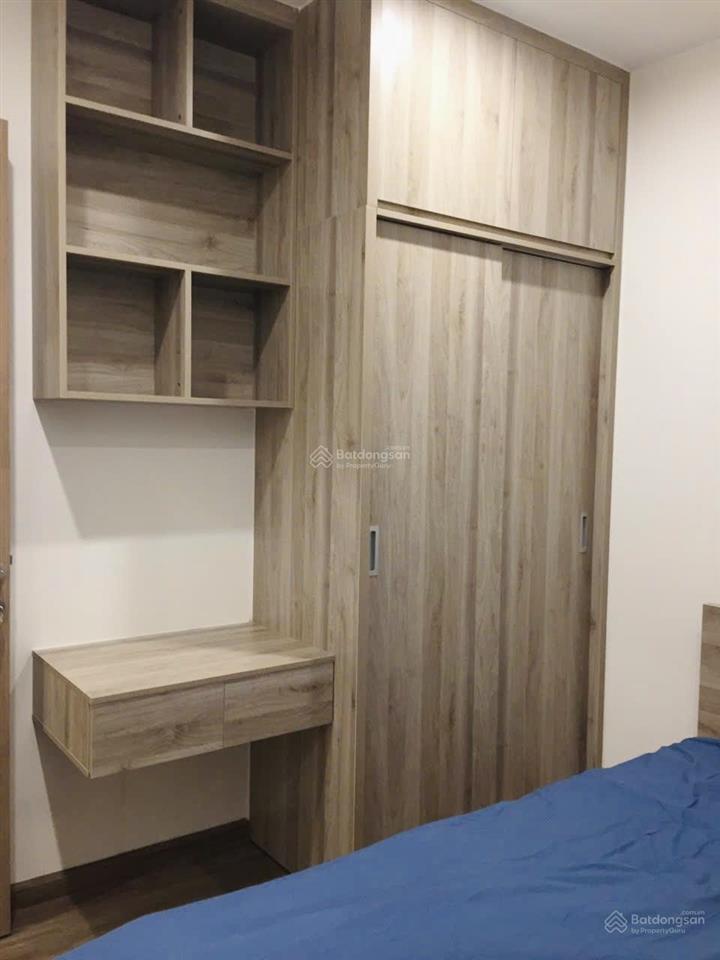 Cho thuê ngay căn hộ 2pn full nội thất đẹp, tầng trung, giá chỉ 10tr vào luôn xem nhà  0974 325 ***