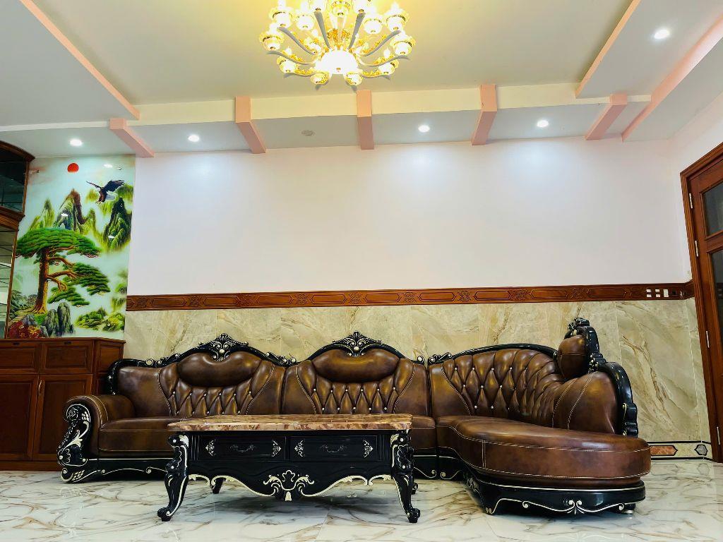 Cho thuê nguyên căn phúc an  full nội thất 18 triệu/tháng