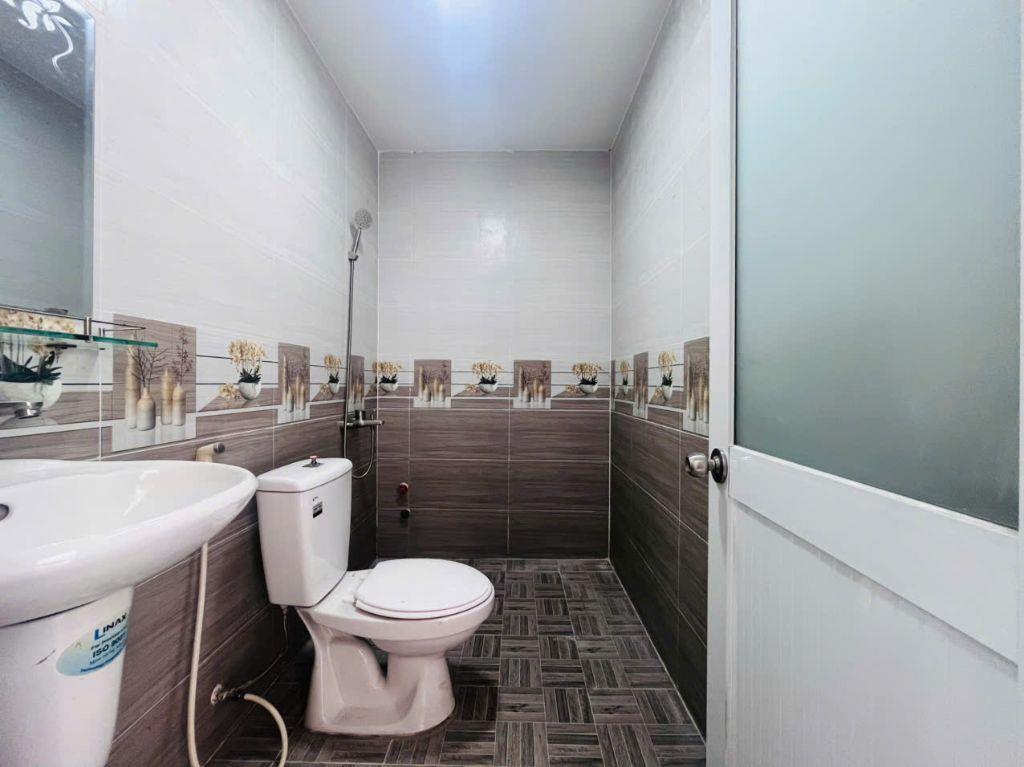 Hạ giá | nhà phố 5mx 17m = 85m2 | full nội thất | đường 25m kinh doanh