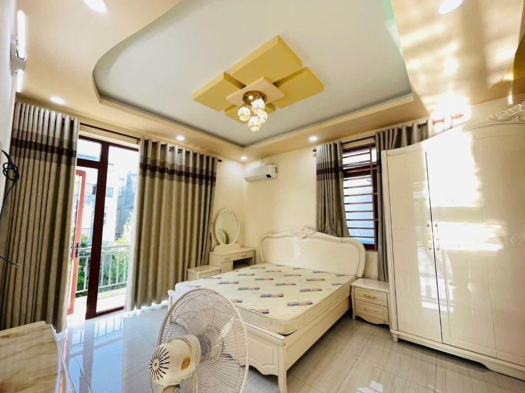 Căn góc view công viên 8,5m x 15m đối diện công viên - cả nhà và đất = 4 tỷ 500 triệu
