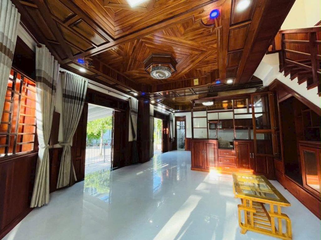 Căn góc view công viên 8,5m x 15m đối diện công viên - cả nhà và đất = 4 tỷ 500 triệu