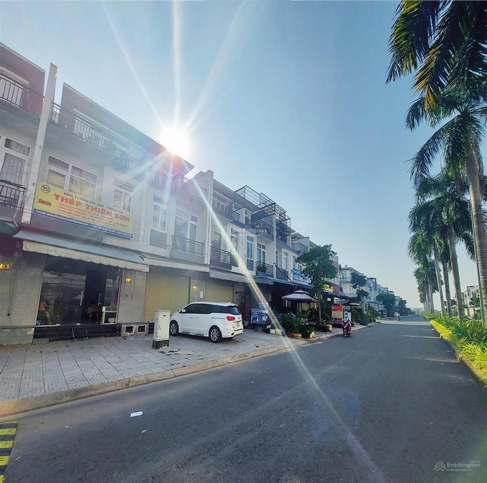 Bán nhà 1 trệt 2 lầu phúc an city, sát công viên 2ha, hồ cảnh quan 1.8ha