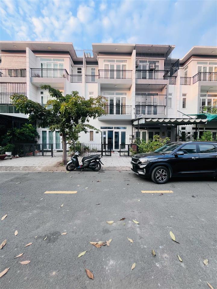 Tổng giá bán 2,3 tỷ cho căn nhà phúc an city. có nội thất. phù hợp ở hoặc cho thuê