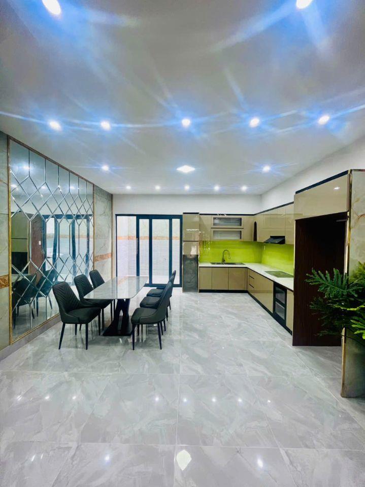 Sát nách TP. HCM, sở hữu nhà phố Phúc An City full tiện ích trường học, bệnh viện, chợ