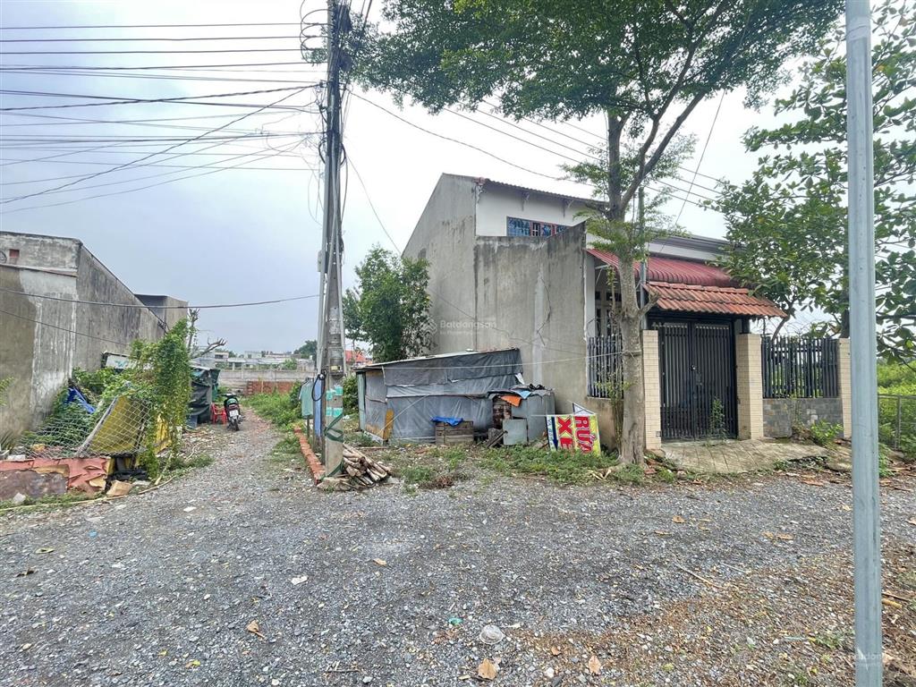 Bán đất tại hùng vương, nhơn trạch, giá cực chất 890 triệu, 107m2 hàng rẻ nhất tại khu vực