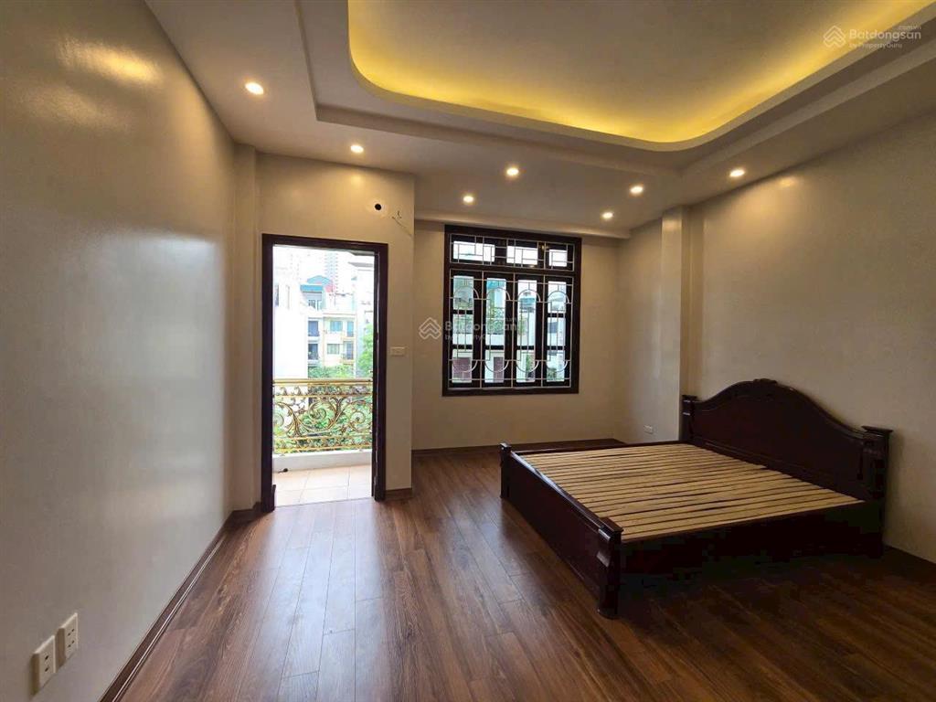 Nhà lai xá giáp vành đai 3.5phân lôô tô tránhvỉa hèkinh doanh 70m25 tầng chỉ 15,x tỷ