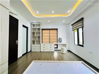 Bán nhà nhổn gần đại học công nghiệp hà nội 40m2, 5 tầng, ô tô đỗ cửa chỉ 5.5 tỷ