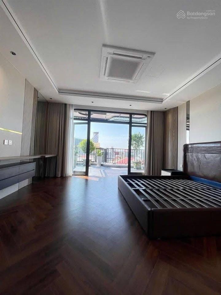 Bán nhà ngay nhổn gần đại học công nghiệp vành đai 3.5 36m2 6t, thang máy, lô góc