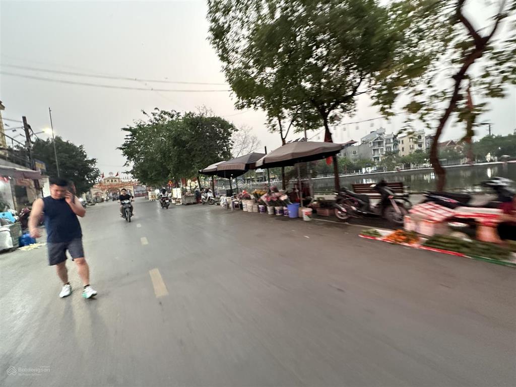 Nhà cạnh trung tâm trạm trôi hoài đức 50m2 nhà 1.5t sẵn ở chỉ nhỉnh 4 tỷ, 20m ra đường oto tránh