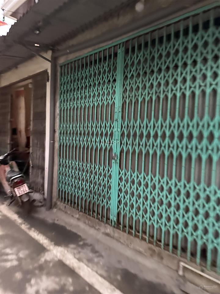 Nhà cạnh trung tâm trạm trôi hoài đức 50m2 nhà 1.5t sẵn ở chỉ nhỉnh 4 tỷ, 20m ra đường oto tránh