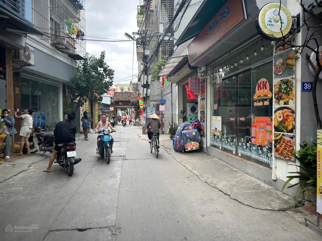 Nhà gần trung tâm trạm trôi 33m23.5t dân xây nhỉnh 4 tỷ xíu cực h.iếm