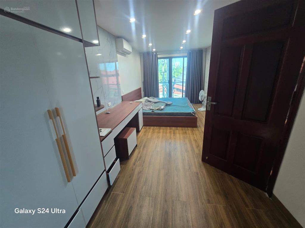 B.án nhà đức thượng vị trí đẹp, ô tô tránh, kinh doanh đỉnh 40m25 tầng
