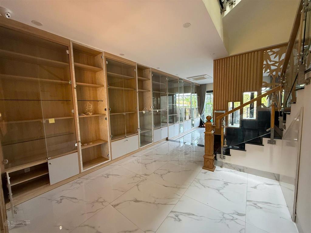 Duy nhất 1 căn nhà phố 5x20 khu đô thị đông tăng long q9 đã hoàn thiện nội thất giá 8.5 tỷ.