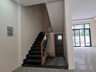 Cho thuê biệt thự 5pn, 6wc, 160m2 tại khu đô thị mới đông tăng long, giá siêu hời 14 triệu vnd