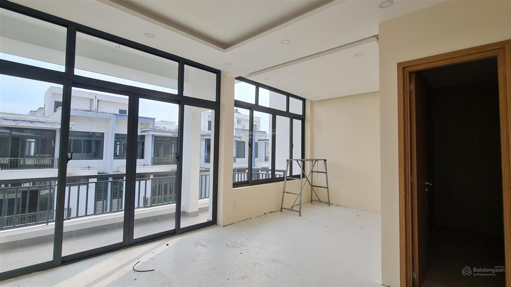 Cho thuê biệt thự 5pn, 6wc, 160m2 tại khu đô thị mới đông tăng long, giá siêu hời 14 triệu vnd