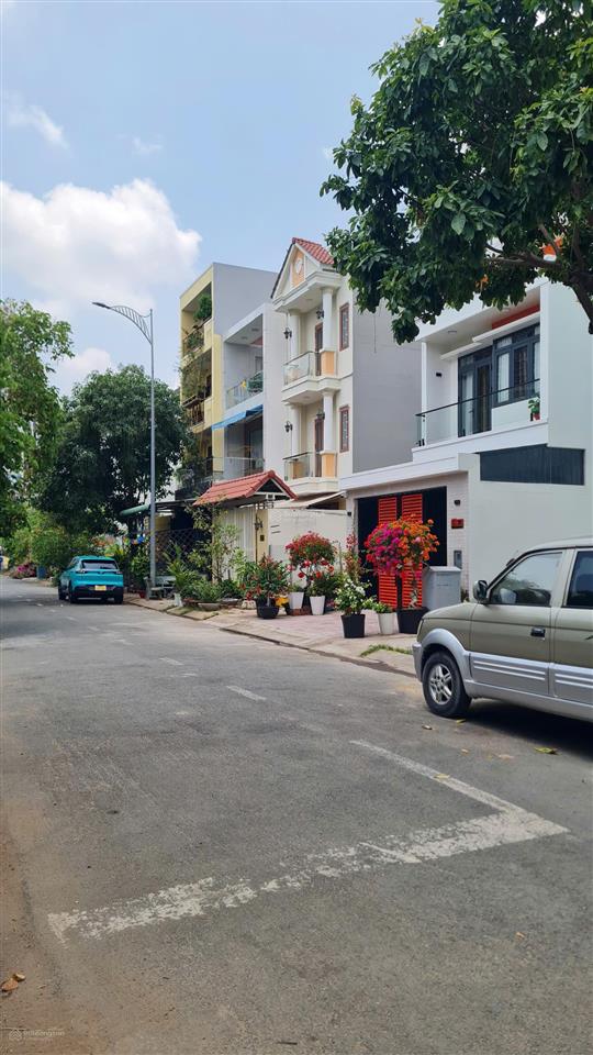 Bán lô đất 5x20 cách vinhomes quận 9 chỉ 100m khu tái định cư phước thiện giá 7,8 tỷ