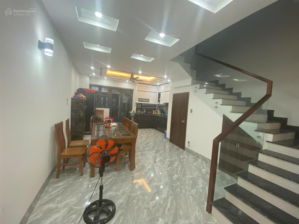 Nhà 5x20 đã hoàn thiện nội thất giá 8,3 tỷ khu đô thị đông tăng long có ngay dòng tiền cho thuê