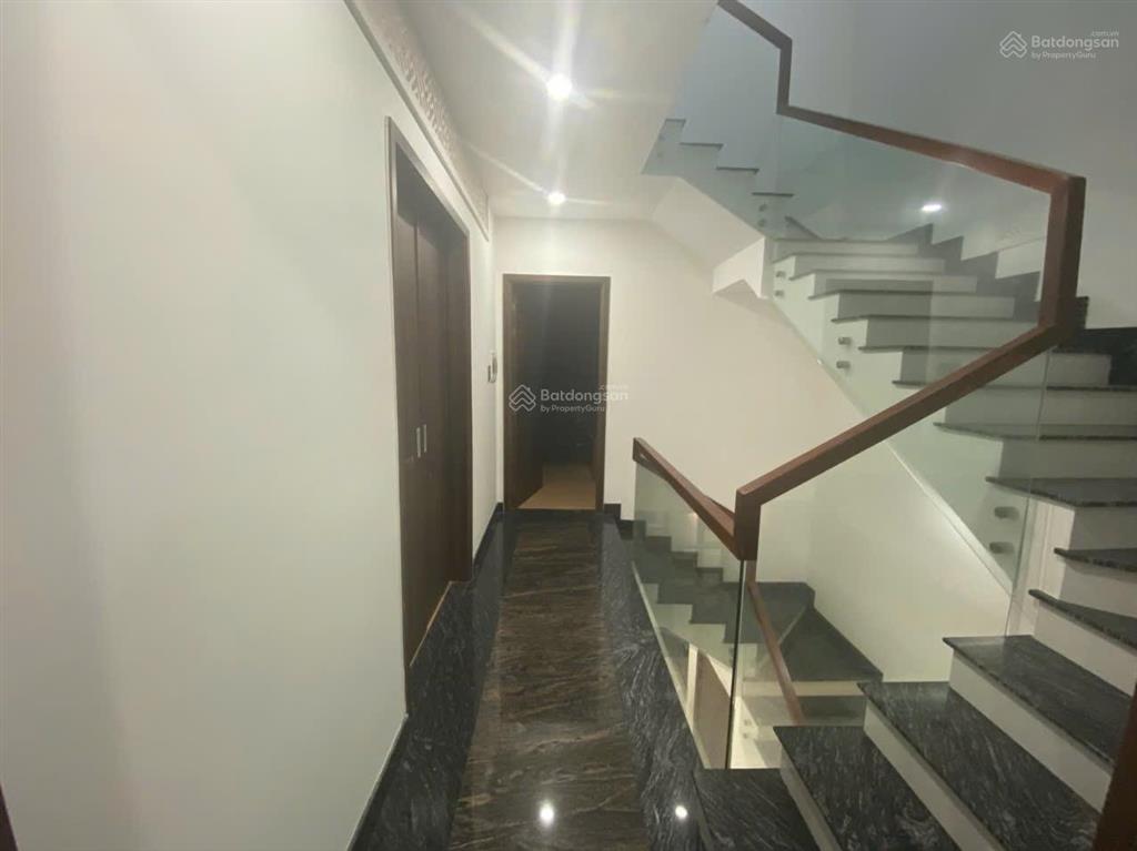 Nhà 5x20 đã hoàn thiện nội thất giá 8,3 tỷ khu đô thị đông tăng long có ngay dòng tiền cho thuê