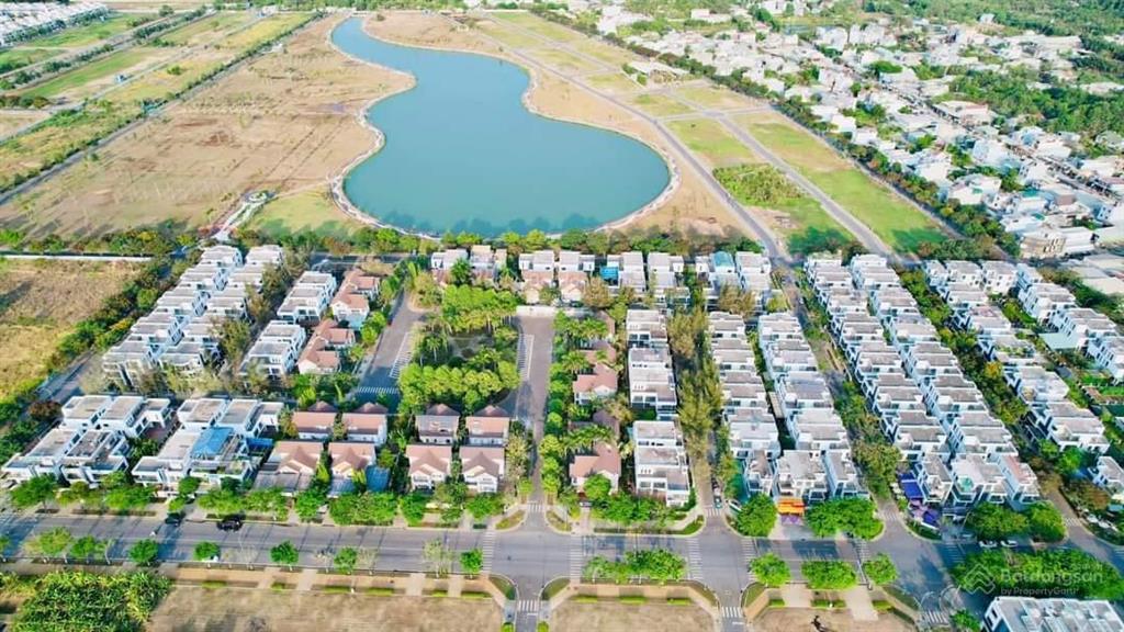 Giảm giá 7,9 tỷ bán nhanh nhà phố 5x20 khu đô thị đông tăng long nhà 1 trệt 2 lầu.