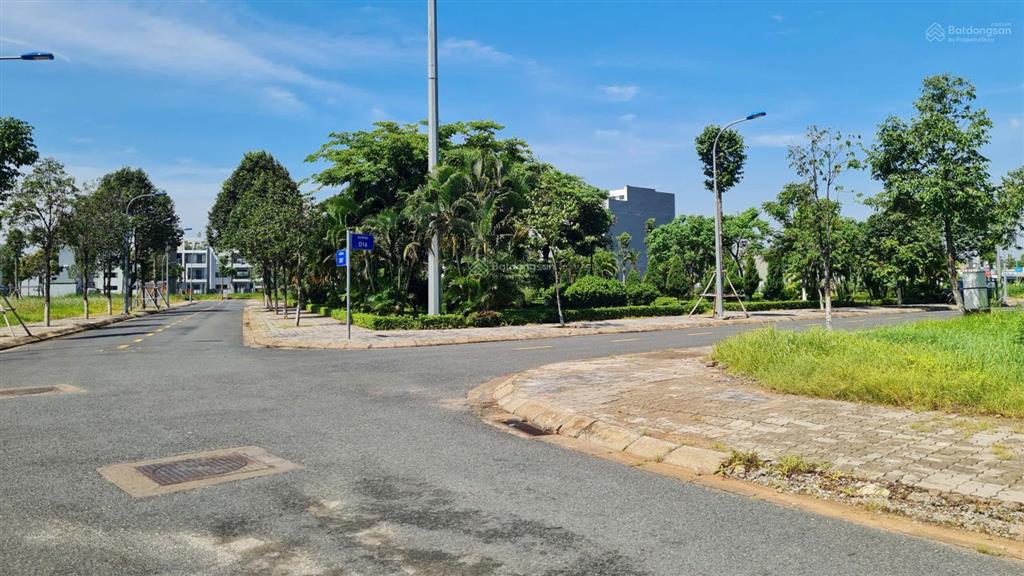 Cắt lỗ cần bán nhanh lô đất 5x20 giá 7,3 tỷ view công viên khu đô thị đông tăng long
