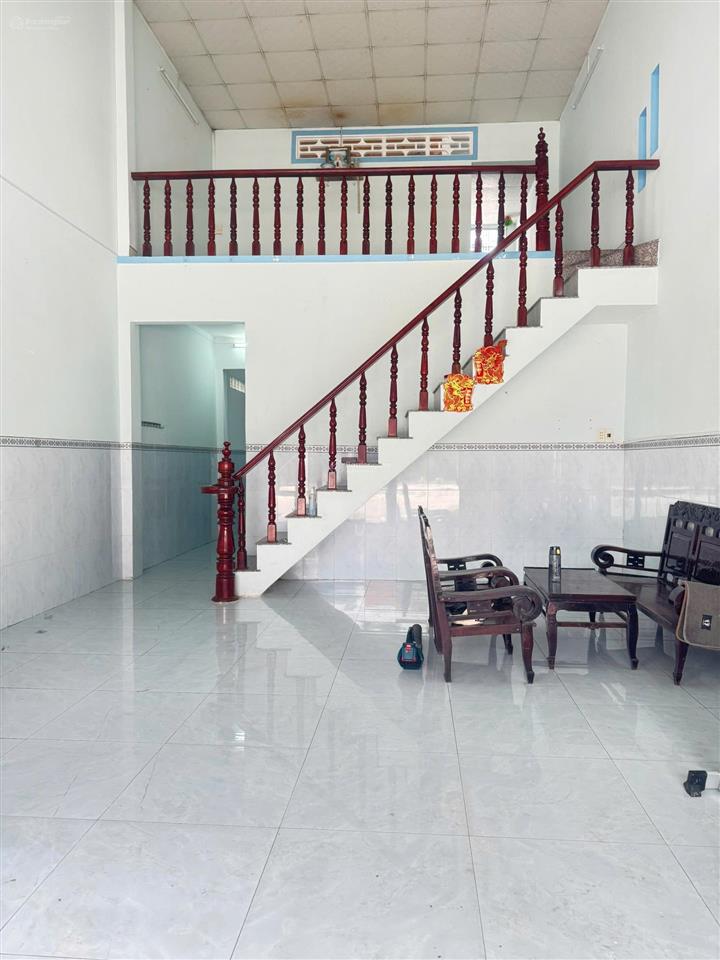 Cho thuê văn phòng đẹp tt phú mỹ gần kcn, cảng cái mép, br  vt