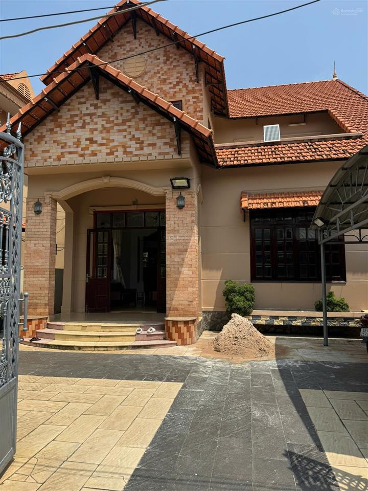 Cho thuê biệt thự 450m2 full nội thất gần cảng cái mép phú mỹ br  vt