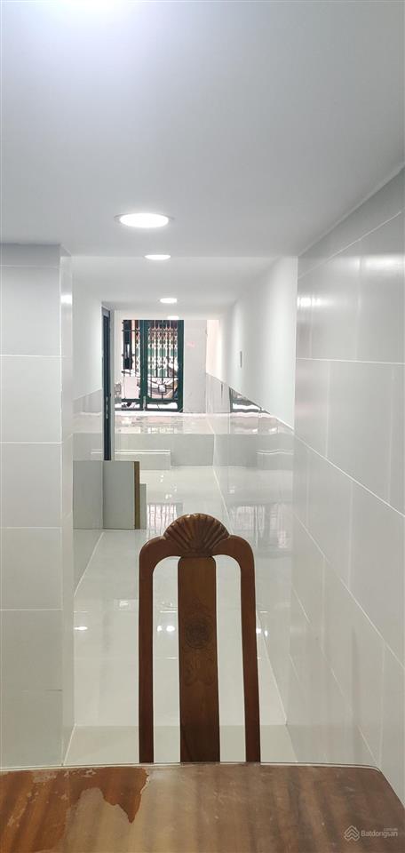 Chính chủ cho thuê nhà mới đẹp 2pn số 43/3 đường bình tây, phường 1, quận 6, nội thất đầy đủ