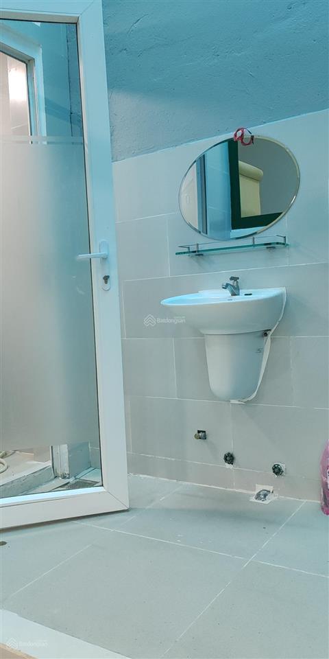 Chính chủ cho thuê nhà mới đẹp 2pn số 43/3 đường bình tây, phường 1, quận 6, nội thất đầy đủ