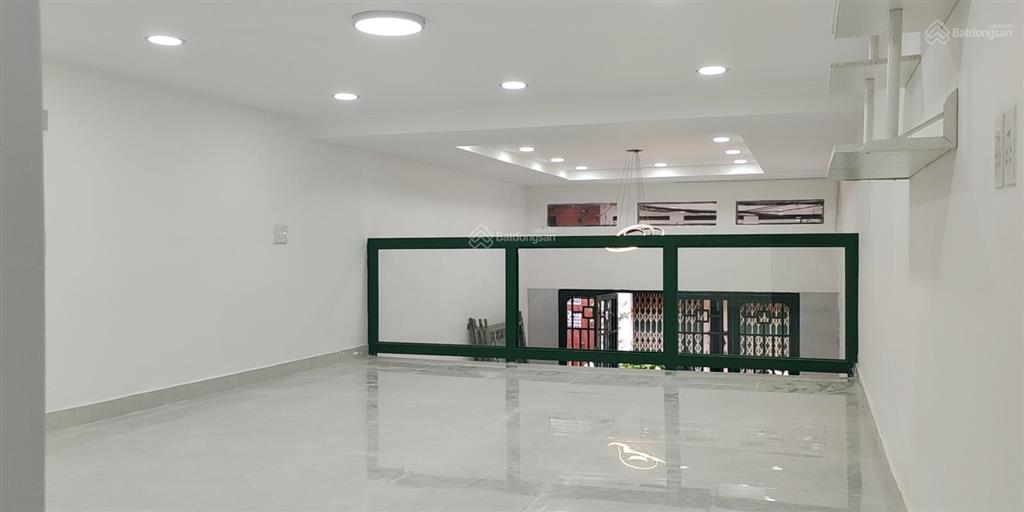 Chính chủ cho thuê nhà mới đẹp 2pn số 43/3 đường bình tây, phường 1, quận 6, nội thất đầy đủ
