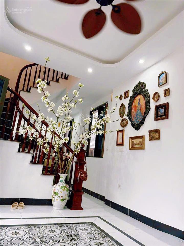 Chính chủ bán nhà lô góc liền kề 55m2 , nội thất sang xịn, gần vinhome tây mỗ, hòa lạc