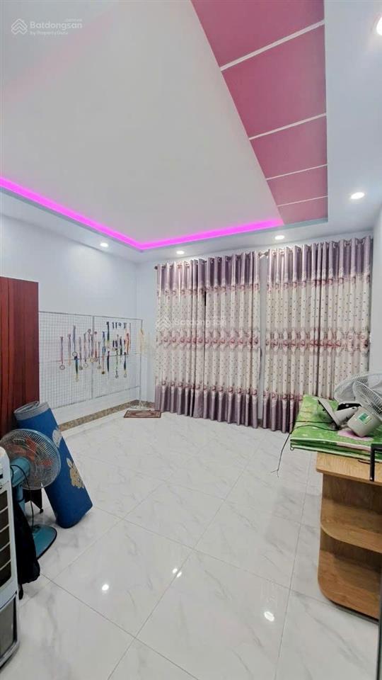 Nhà 3 tầng đầy đủ công năng, sổ hồng đã hoàn công 87m2 4pn 4wc (4x22) nhỉnh 6 tỷ.  0939 415 ***