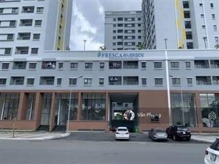 Bán căn hộ 2pn 2wc 70m2 tầng cao view landmark 81, nhà có đầy đủ nội thất vào ở ngay  0939 415 ***