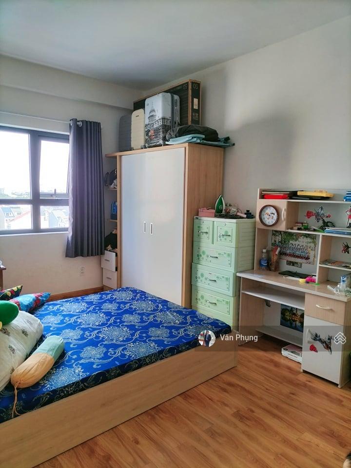 Bán căn hộ 2pn 2wc 70m2 tầng cao view landmark 81, nhà có đầy đủ nội thất vào ở ngay  0939 415 ***