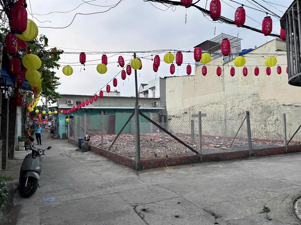 Hàng hiếm mới tách sổ, lô đất 67m2 chỉ hơn 6 tỷ, khu bên sông hiệp bình chánh,  0939 415 ***