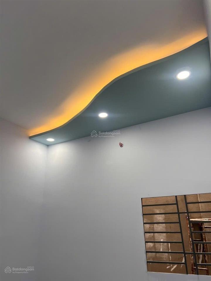 Giảm giá bán nhanh nhà hẻm xe hơi ngay chợ đường số 8 shr nhà c4 mới vào ở ngay chỉ 4.5 tỷ 120m2