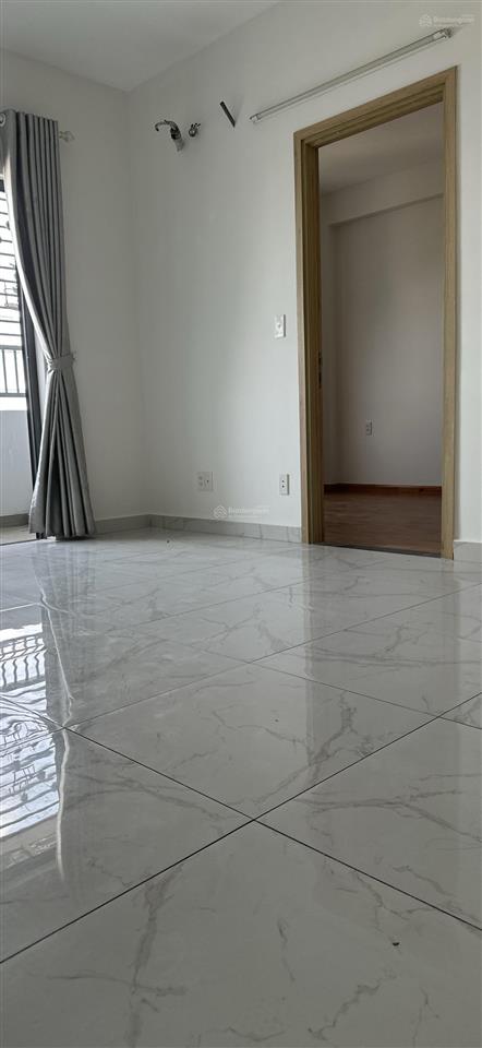 Bán gấp căn hộ 2pn 2wc tầng thấp fresca riverside bình chiểu. giá 2,895 tỷ hỗ trợ vay, có nội thất