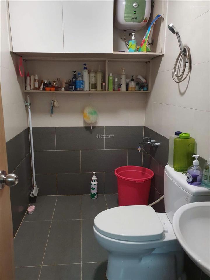 Căn hộ 60m2 2pn 2wc tầng cao view landmard 81, tặng nội thất cơ bản, có sổ, hỗ trợ vay, hơn 2.7 tỷ