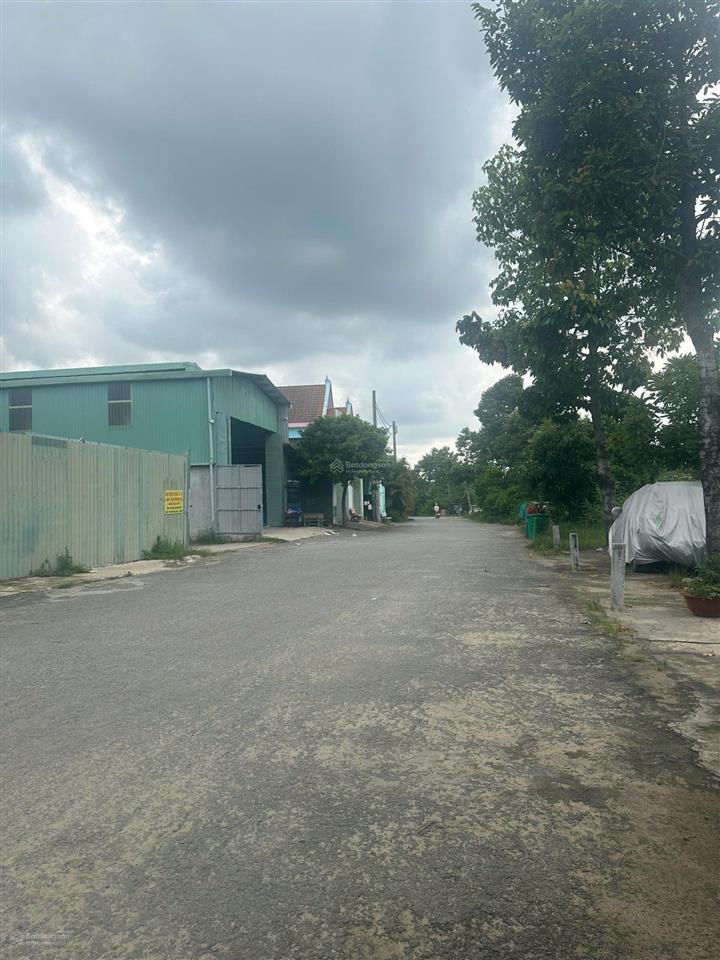 Ngộp ngân hàng bán lại giá đầu tư lô đất thổ cư đường 10m, 69,3m2 (4x17) sổ riêng vuông vức vay 70%