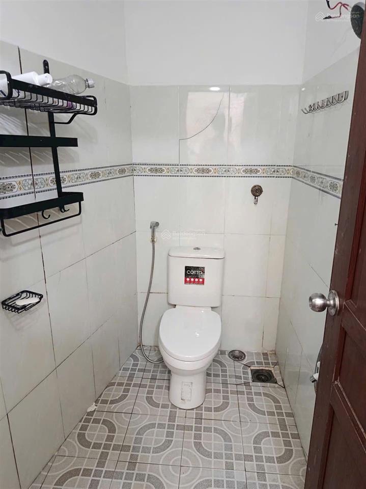 Cho thuê nhà nguyên căn gần vạn phúc city 100m2 có 2pn có máy lạnh, giường giá 10.5tỷ  0939 415 ***