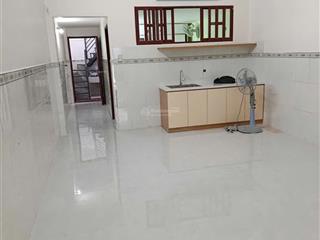 Cho thuê nhà nguyên căn gần vạn phúc city 100m2 có 2pn có máy lạnh, giường giá 10.5tỷ  0939 415 ***