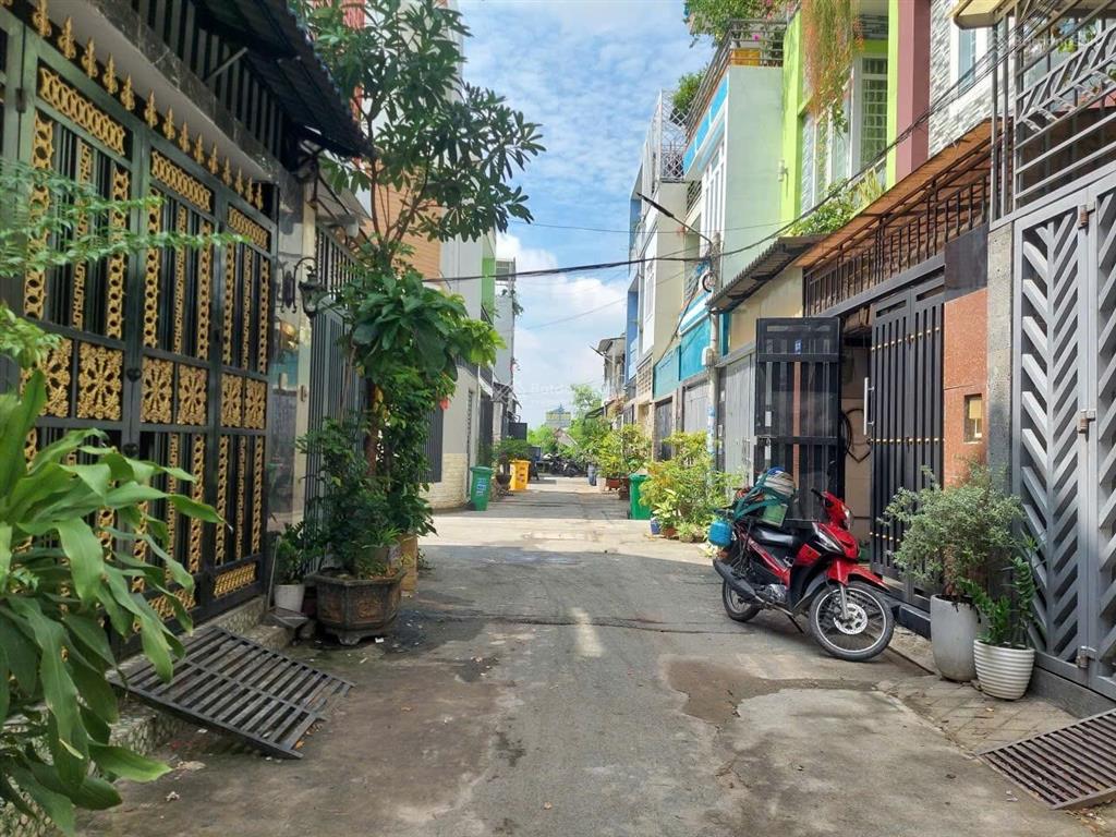 Nhà 2 tầng shr hoàn công sử dụng 100m2 ngang 4,7m2 tây tứ trạch hơn 4 tỷ nhà mới ở ngay 2pn 2wc