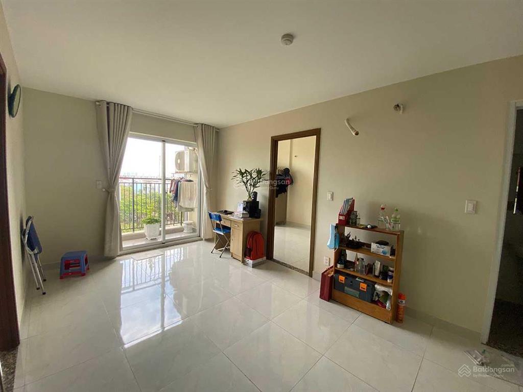 Về quê gấp bán nhanh căn hộ 2pn 2wc căn góc 61.48m2 có ban công, tầng thấp, chung cư tdh riverview