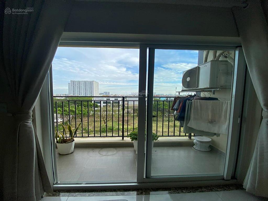 Về quê gấp bán nhanh căn hộ 2pn 2wc căn góc 61.48m2 có ban công, tầng thấp, chung cư tdh riverview